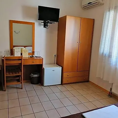 Vanta Hotel 2*
